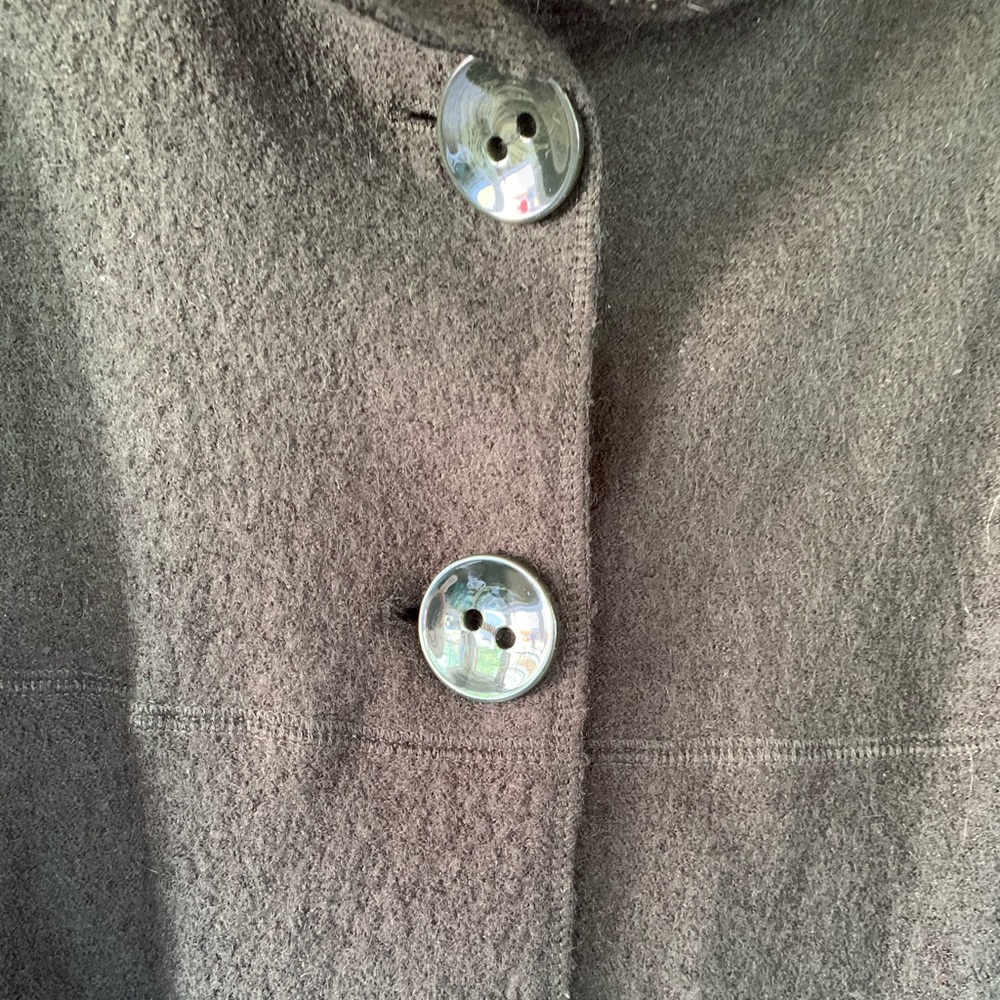 Cute Buttoned Jacket - Picture 2 of 4